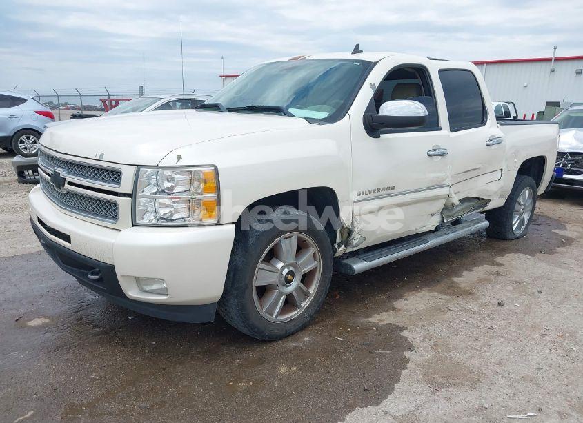 Photo 2 of 2013 Chevrolet Silverado 1500 LTZ (VIN 3GCPKTE71DG147638)