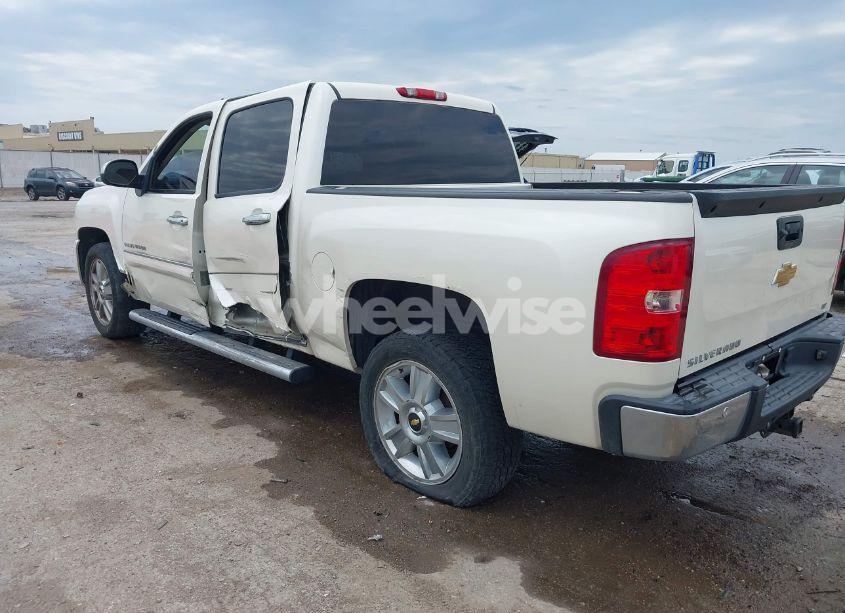 Photo 3 of 2013 Chevrolet Silverado 1500 LTZ (VIN 3GCPKTE71DG147638)
