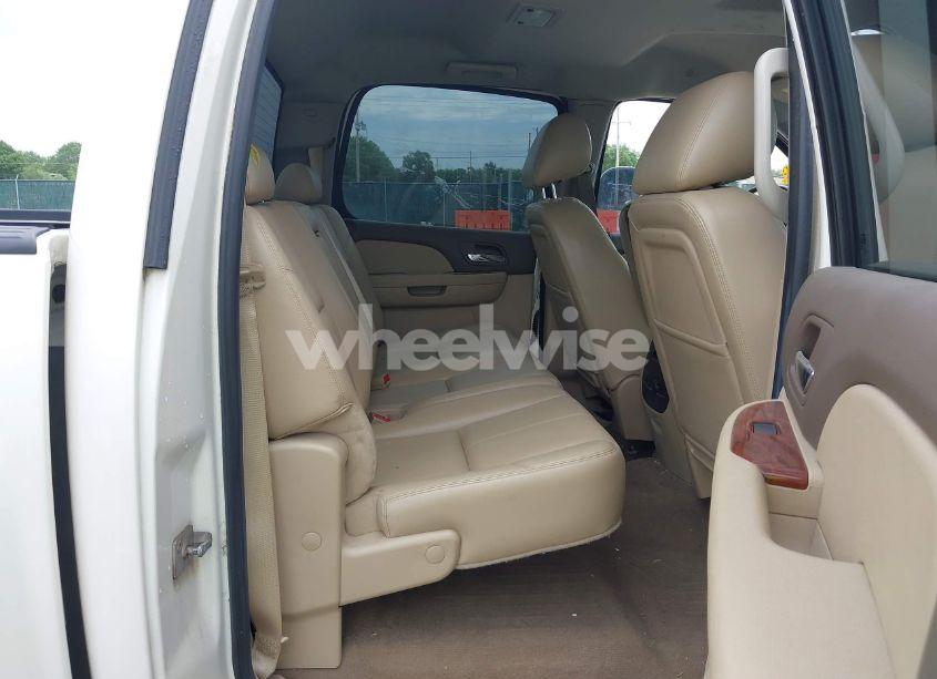 Photo 8 of 2013 Chevrolet Silverado 1500 LTZ (VIN 3GCPKTE71DG147638)