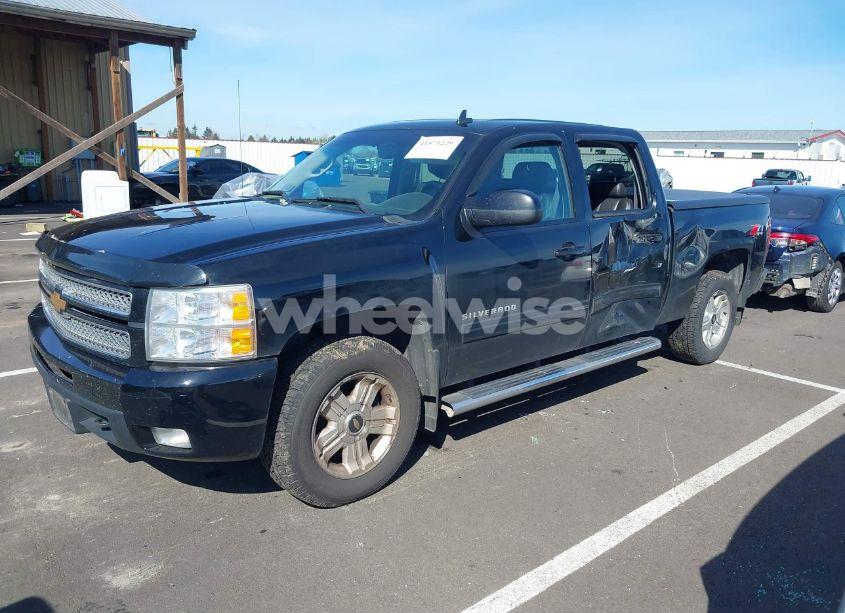 Photo 2 of 2013 Chevrolet Silverado 1500 LTZ (VIN 3GCPKTE71DG220104)