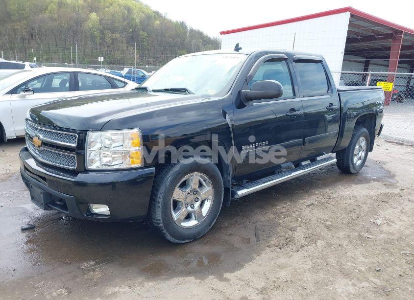 Photo 2 of 2013 Chevrolet Silverado 1500 LTZ (VIN 3GCPKTE71DG371881)