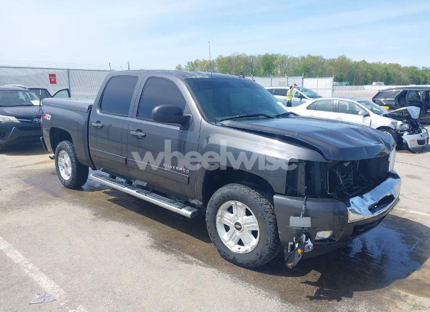 2013 Chevrolet Silverado 1500 LTZ (VIN 3GCPKTE75DG115341) main photo
