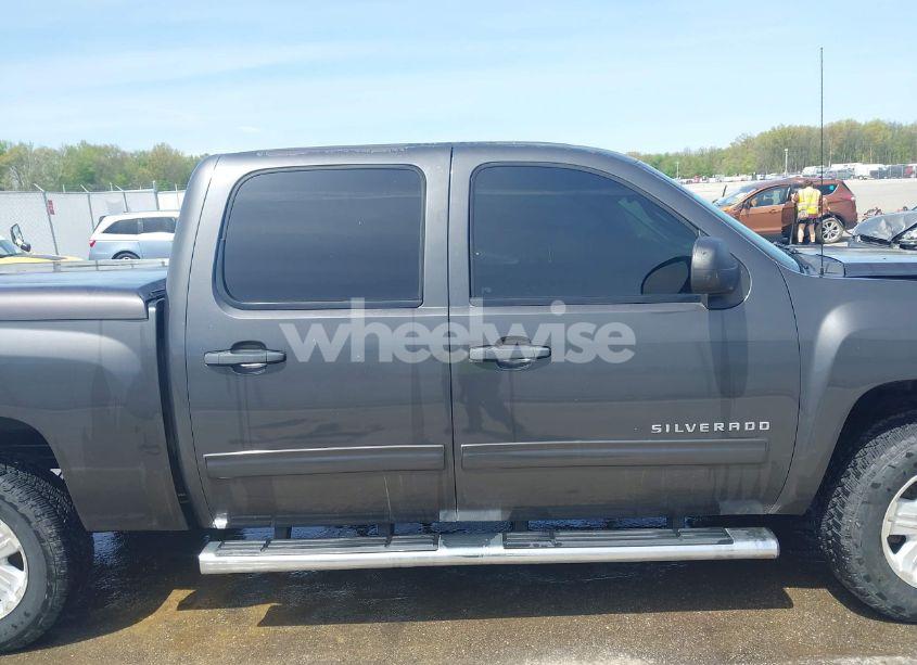 Photo 13 of 2013 Chevrolet Silverado 1500 LTZ (VIN 3GCPKTE75DG115341)
