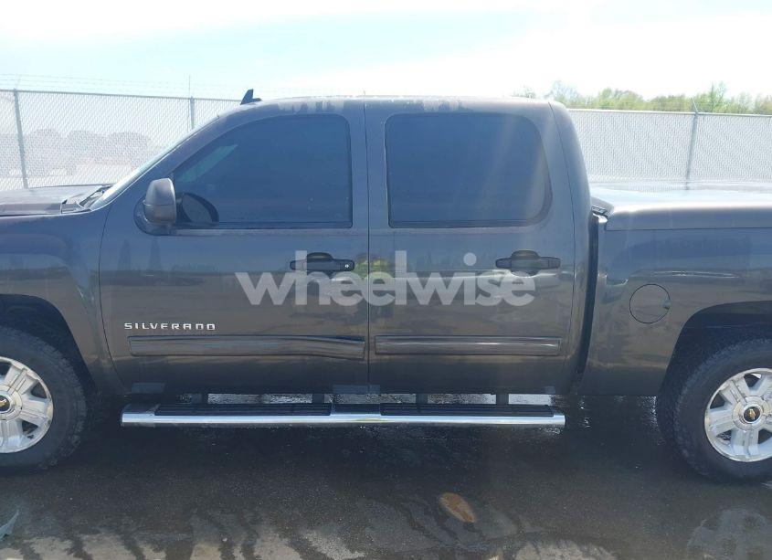Photo 14 of 2013 Chevrolet Silverado 1500 LTZ (VIN 3GCPKTE75DG115341)