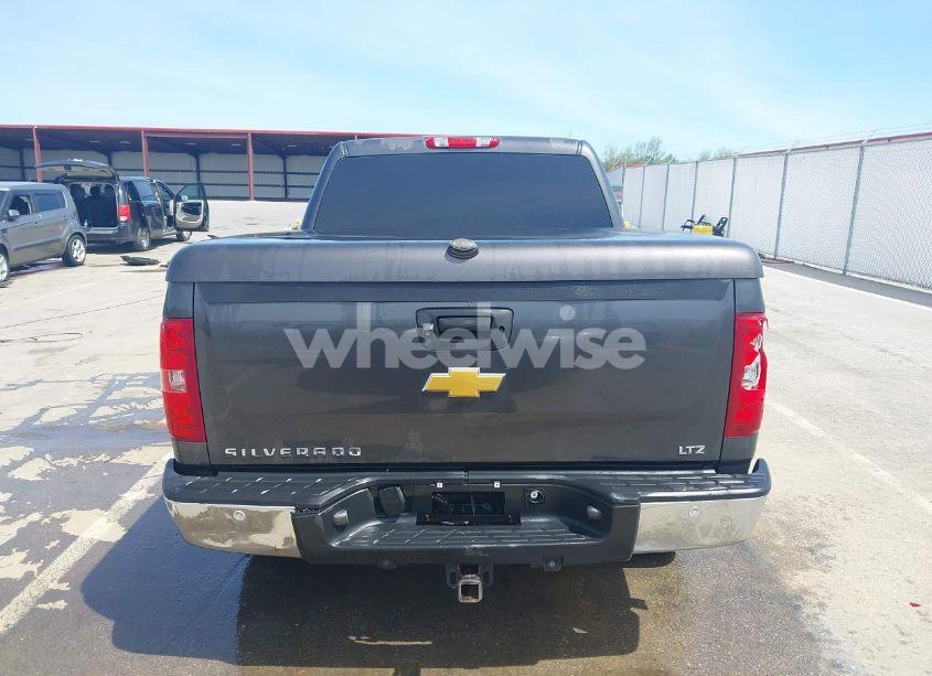 Photo 16 of 2013 Chevrolet Silverado 1500 LTZ (VIN 3GCPKTE75DG115341)