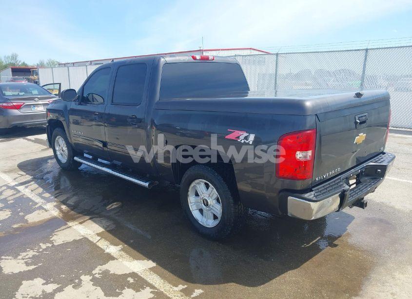 Photo 3 of 2013 Chevrolet Silverado 1500 LTZ (VIN 3GCPKTE75DG115341)