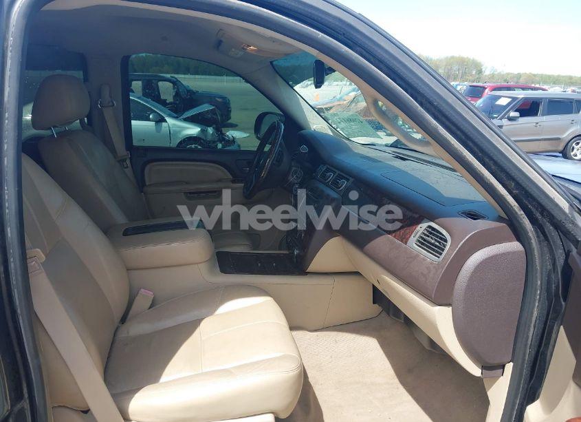 Photo 5 of 2013 Chevrolet Silverado 1500 LTZ (VIN 3GCPKTE75DG115341)
