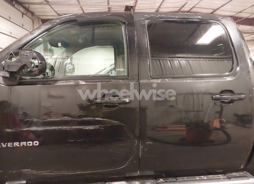 Photo 19 of 2013 Chevrolet Silverado 1500 LTZ (VIN 3GCPKTE76DG272439)