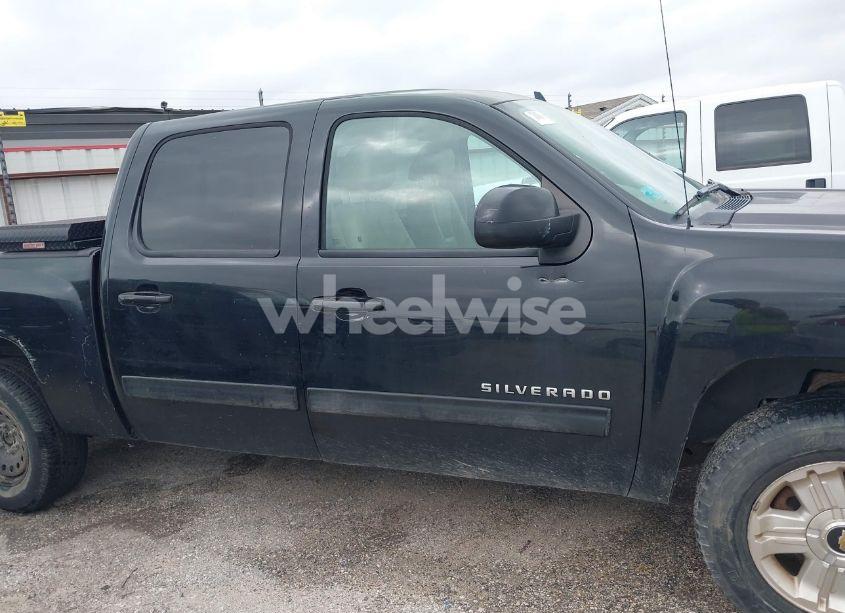 Photo 13 of 2013 Chevrolet Silverado 1500 LTZ (VIN 3GCPKTE77DG196617)