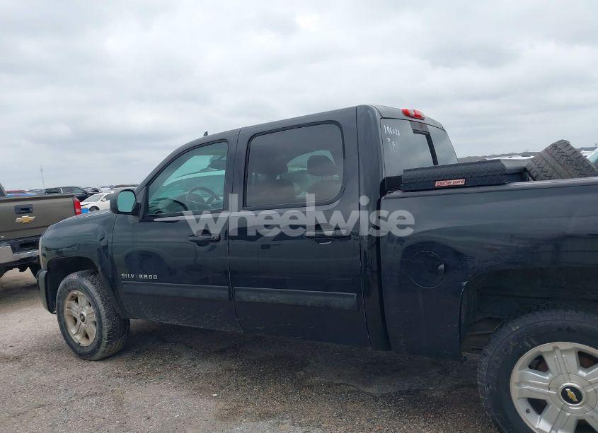 Photo 14 of 2013 Chevrolet Silverado 1500 LTZ (VIN 3GCPKTE77DG196617)