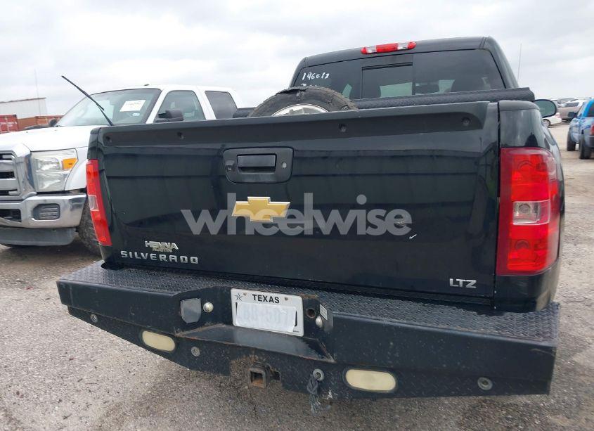 Photo 16 of 2013 Chevrolet Silverado 1500 LTZ (VIN 3GCPKTE77DG196617)