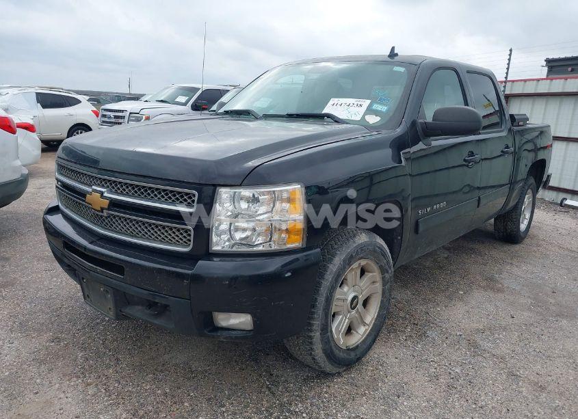 Photo 2 of 2013 Chevrolet Silverado 1500 LTZ (VIN 3GCPKTE77DG196617)