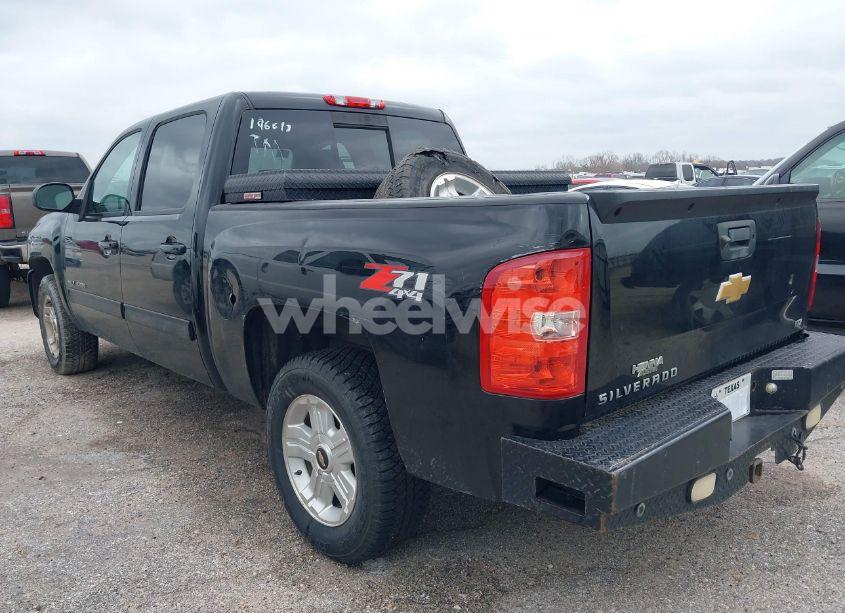 Photo 3 of 2013 Chevrolet Silverado 1500 LTZ (VIN 3GCPKTE77DG196617)