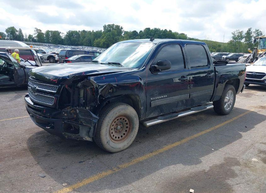 Photo 2 of 2013 Chevrolet Silverado 1500 LTZ (VIN 3GCPKTE78DG136894)