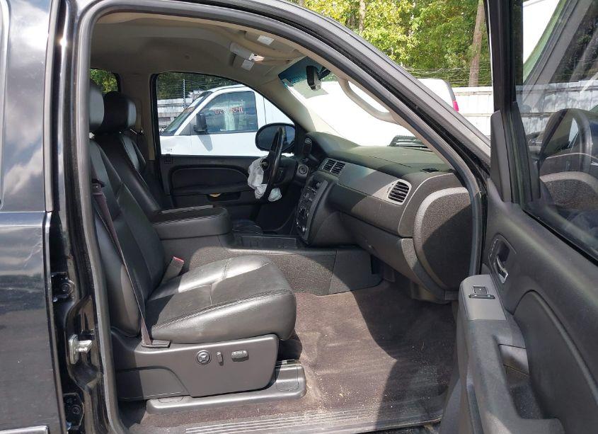 Photo 5 of 2013 Chevrolet Silverado 1500 LTZ (VIN 3GCPKTE78DG136894)