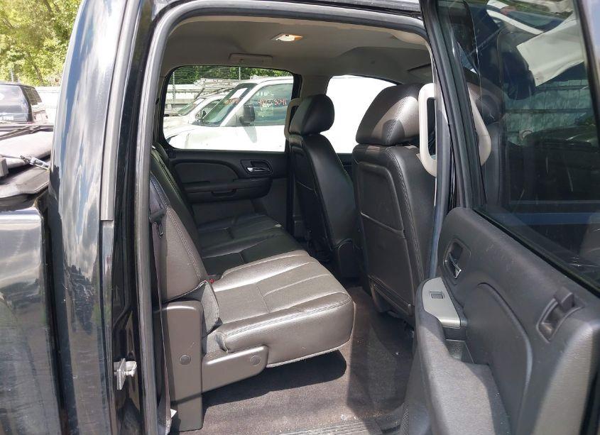 Photo 8 of 2013 Chevrolet Silverado 1500 LTZ (VIN 3GCPKTE78DG136894)