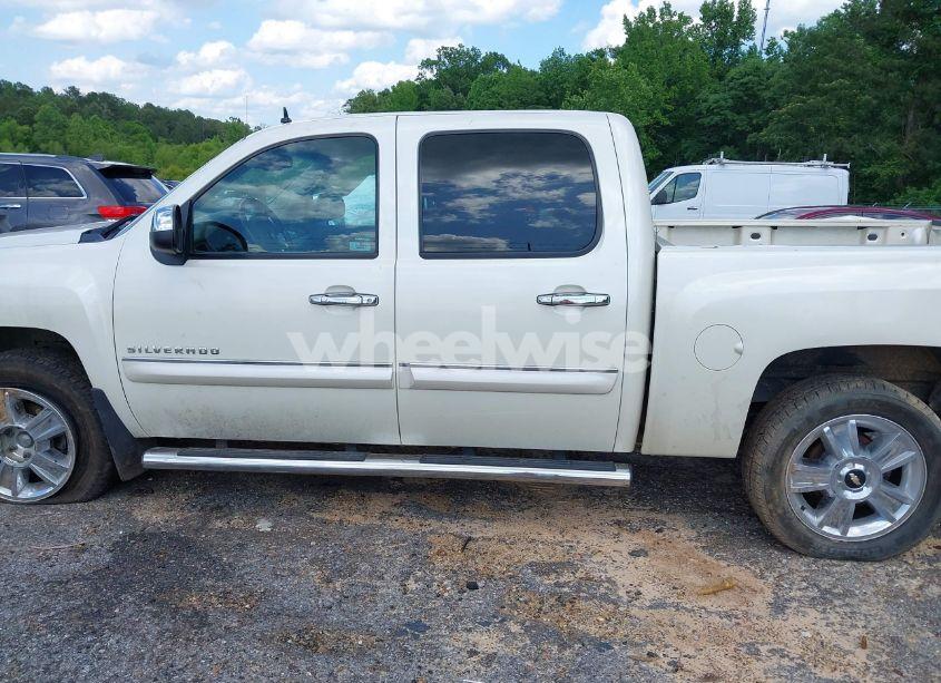 Photo 14 of 2013 Chevrolet Silverado 1500 LTZ (VIN 3GCPKTE79DG365147)