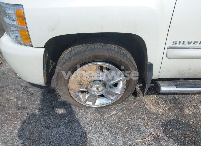Photo 18 of 2013 Chevrolet Silverado 1500 LTZ (VIN 3GCPKTE79DG365147)