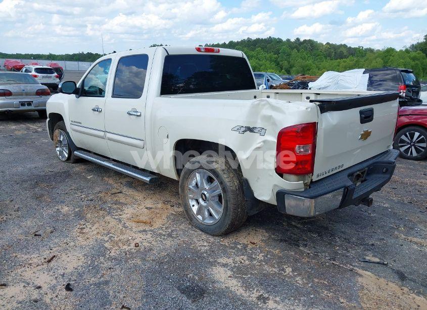 Photo 3 of 2013 Chevrolet Silverado 1500 LTZ (VIN 3GCPKTE79DG365147)