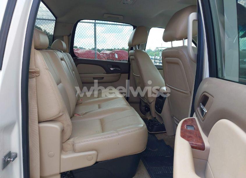 Photo 8 of 2013 Chevrolet Silverado 1500 LTZ (VIN 3GCPKTE79DG365147)