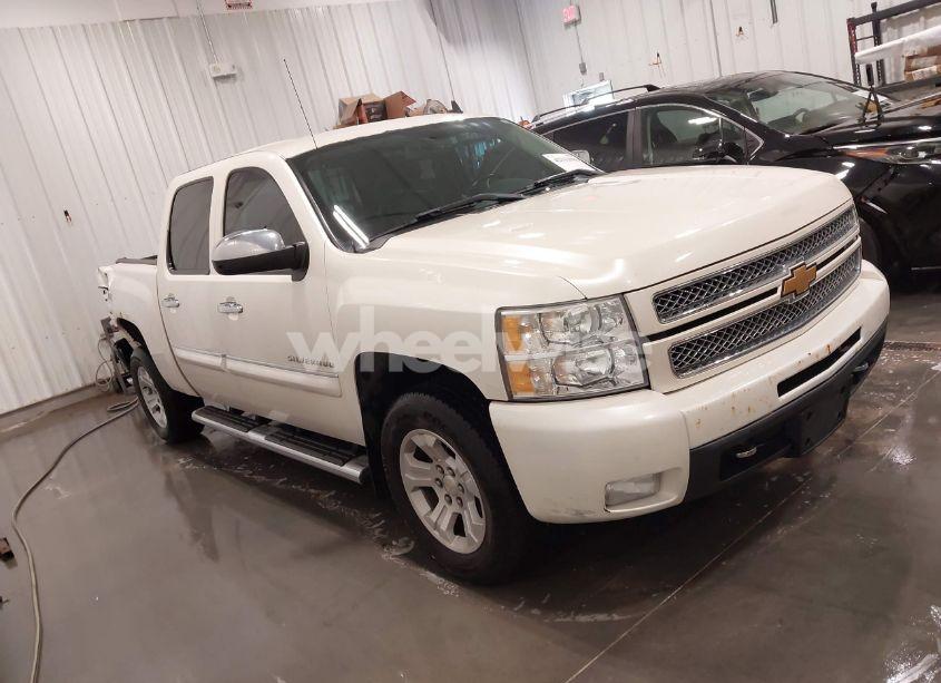 2013 Chevrolet Silverado 1500 LTZ (VIN 3GCPKTE7XDG303076) main photo