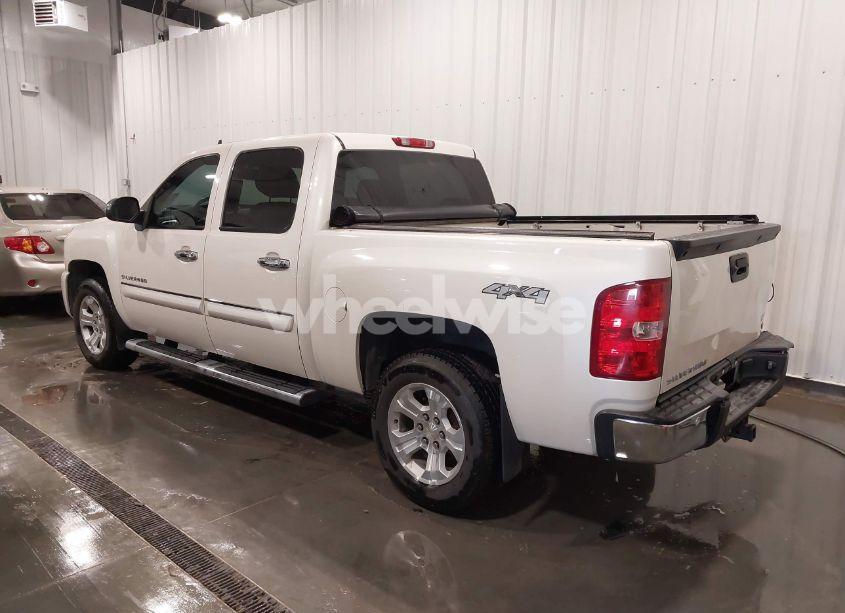 Photo 3 of 2013 Chevrolet Silverado 1500 LTZ (VIN 3GCPKTE7XDG303076)