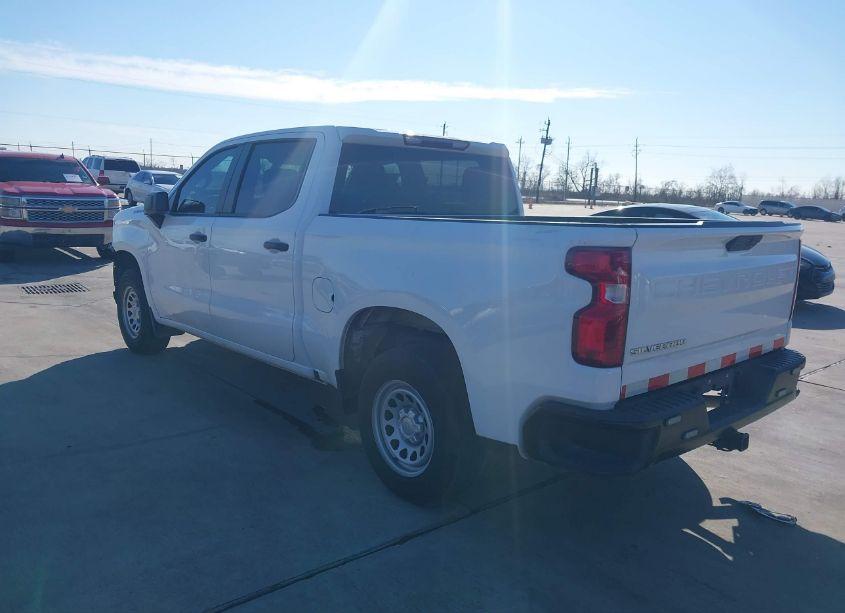 Photo 3 of 2021 Chevrolet Silverado 1500 2WD SHORT BED WT (VIN 3GCPWAEF5MG107711)