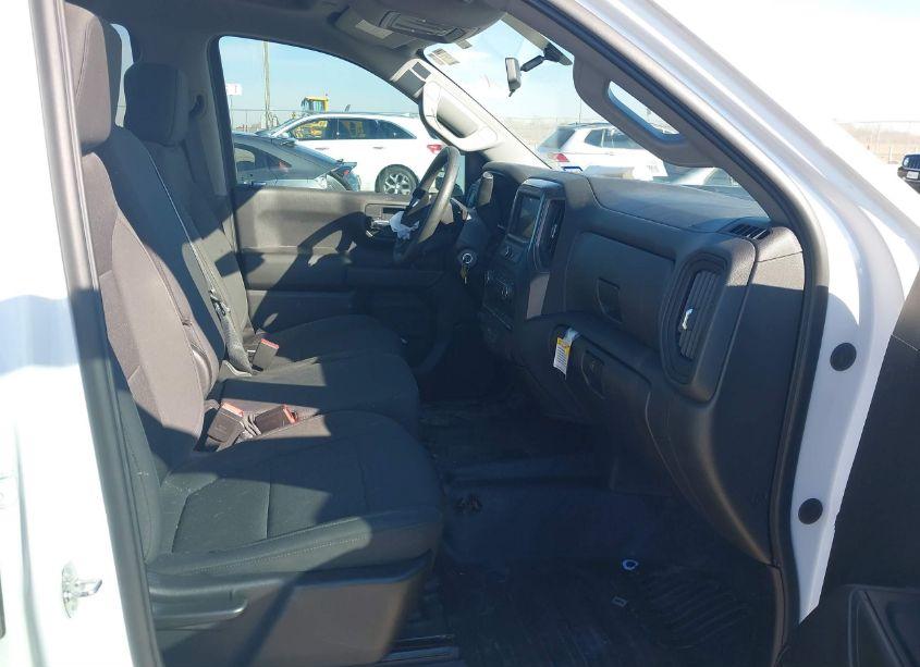 Photo 5 of 2021 Chevrolet Silverado 1500 2WD SHORT BED WT (VIN 3GCPWAEF5MG107711)