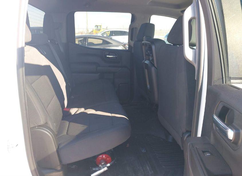 Photo 8 of 2021 Chevrolet Silverado 1500 2WD SHORT BED WT (VIN 3GCPWAEF5MG107711)