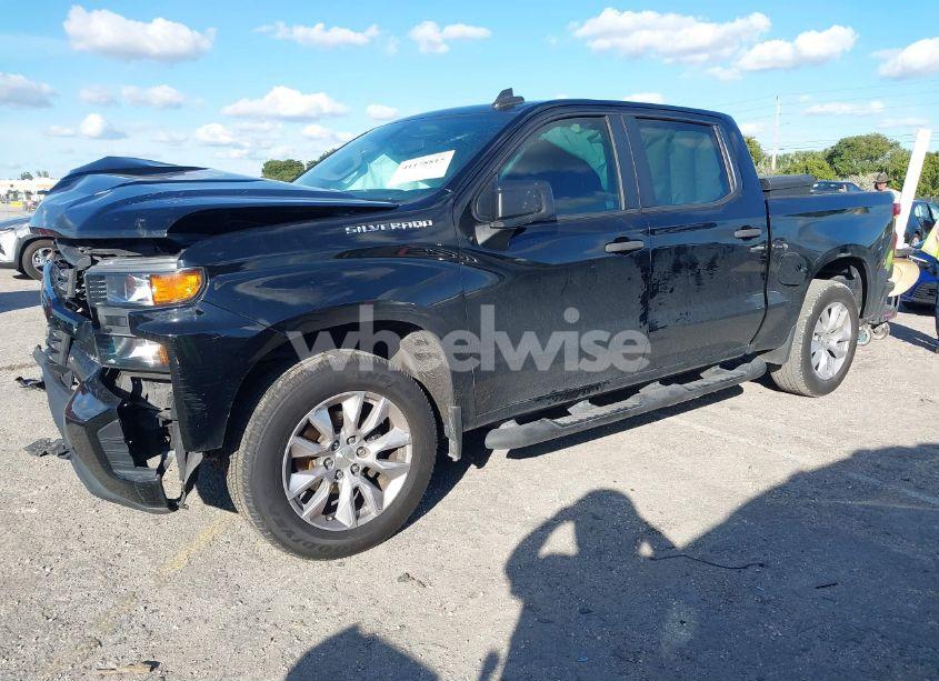Photo 2 of 2019 Chevrolet Silverado 1500 CUSTOM (VIN 3GCPWBEF9KG173584)