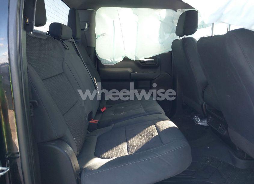 Photo 8 of 2019 Chevrolet Silverado 1500 CUSTOM (VIN 3GCPWBEF9KG173584)