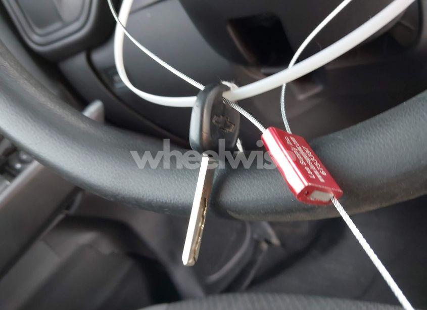 Photo 11 of 2019 Chevrolet Silverado 1500 CUSTOM (VIN 3GCPWBEH0KG231258)