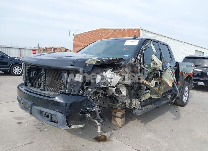 Photo 2 of 2019 Chevrolet Silverado 1500 CUSTOM (VIN 3GCPWBEH0KG231258)