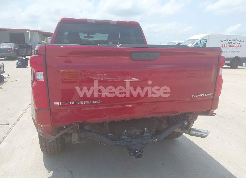 Photo 6 of 2021 Chevrolet Silverado 1500 2WD SHORT BED CUSTOM (VIN 3GCPWBEH1MG160722)