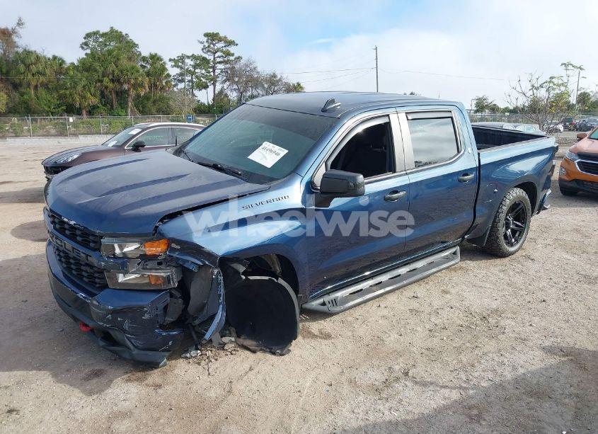 Photo 2 of 2020 Chevrolet Silverado 1500 2WD SHORT BED CUSTOM (VIN 3GCPWBEH3LG172322)