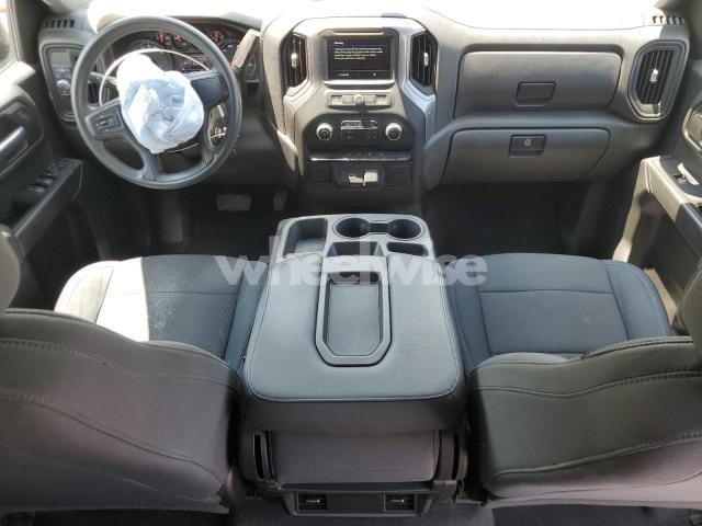 Photo 2 of 2019 CHEVROLET SILVERADO C1500 CUSTOM (VIN 3GCPWBEH4KG206363)