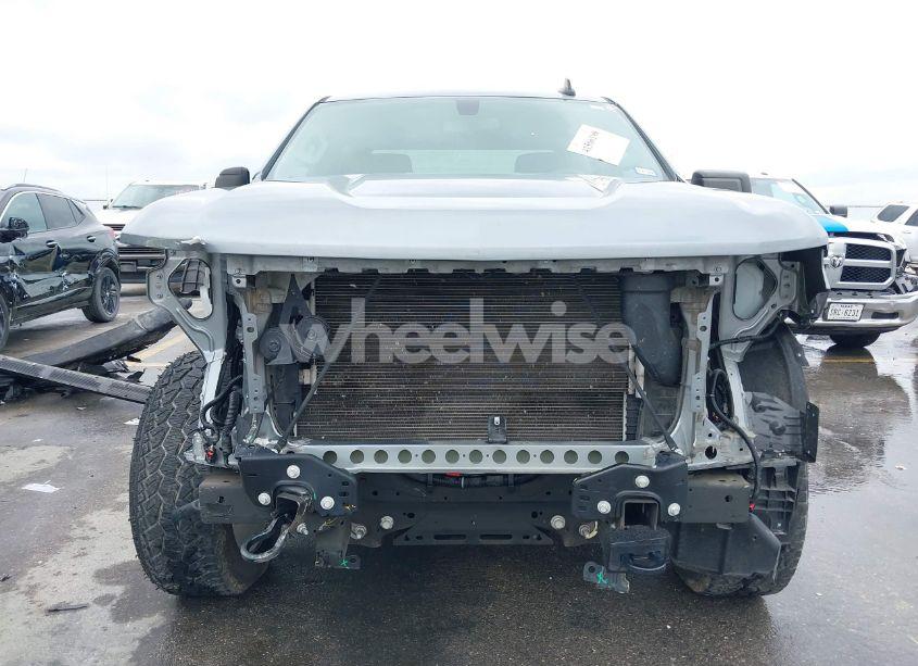 Photo 13 of 2019 Chevrolet Silverado 1500 CUSTOM (VIN 3GCPWBEH4KG227181)