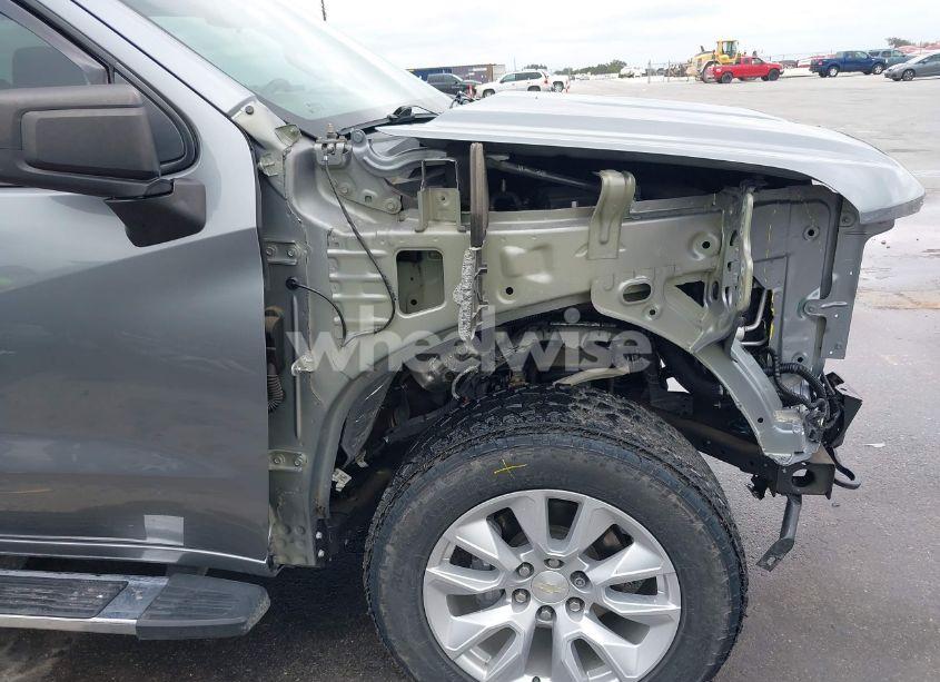 Photo 18 of 2019 Chevrolet Silverado 1500 CUSTOM (VIN 3GCPWBEH4KG227181)