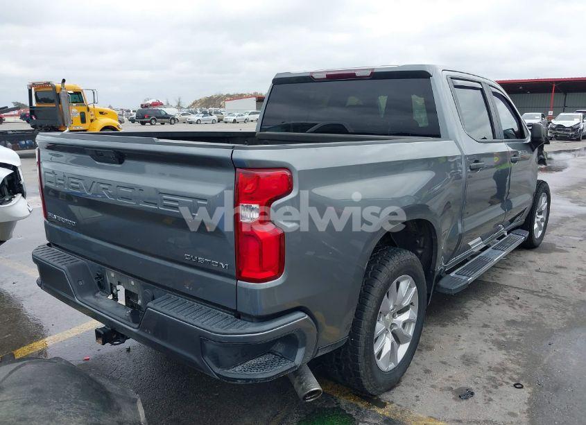 Photo 4 of 2019 Chevrolet Silverado 1500 CUSTOM (VIN 3GCPWBEH4KG227181)