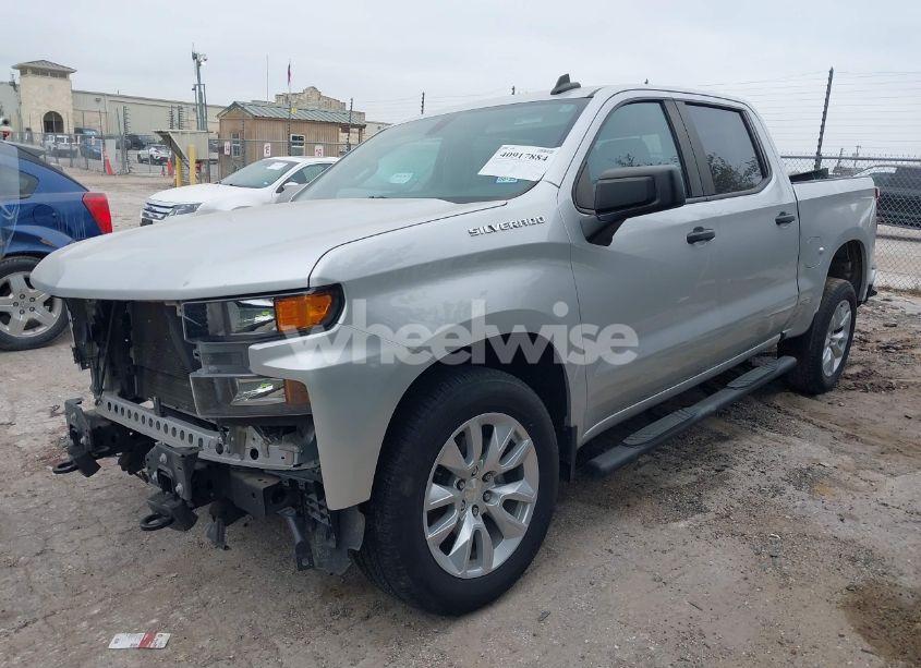 Photo 2 of 2020 Chevrolet Silverado 1500 2WD SHORT BED CUSTOM (VIN 3GCPWBEH7LG338518)