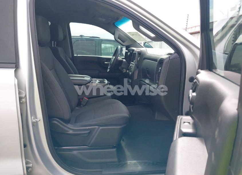 Photo 5 of 2021 Chevrolet Silverado 1500 2WD SHORT BED CUSTOM (VIN 3GCPWBEH7MG128776)