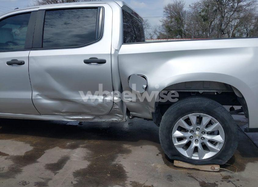 Photo 6 of 2021 Chevrolet Silverado 1500 2WD SHORT BED CUSTOM (VIN 3GCPWBEH7MG128776)