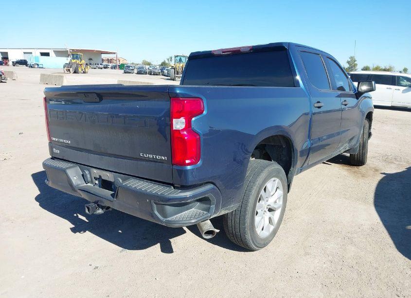 Photo 4 of 2020 Chevrolet Silverado 1500 (VIN 3GCPWBEH8LG333893)