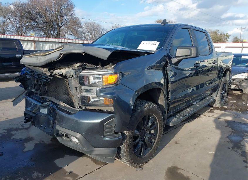 Photo 2 of 2020 Chevrolet Silverado 1500 2WD SHORT BED CUSTOM (VIN 3GCPWBEHXLG235805)