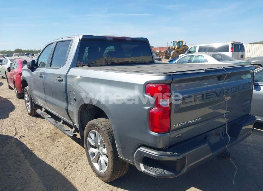 Photo 3 of 2020 Chevrolet Silverado 1500 2WD SHORT BED CUSTOM (VIN 3GCPWBEK0LG140472)