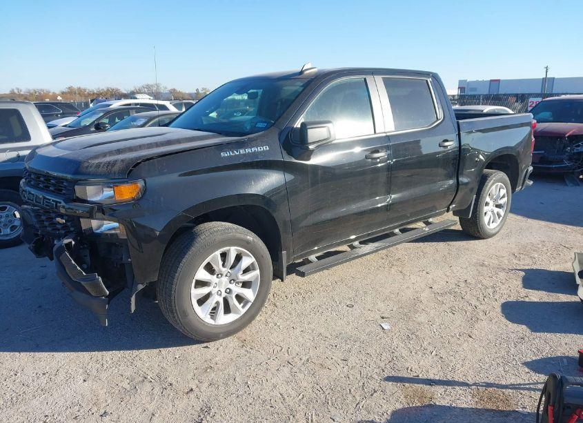 Photo 2 of 2020 Chevrolet Silverado 1500 2WD SHORT BED CUSTOM (VIN 3GCPWBEK4LG362142)