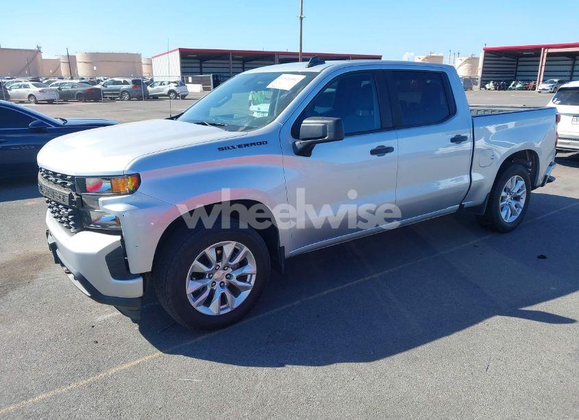 Photo 2 of 2021 Chevrolet Silverado 1500 2WD SHORT BED CUSTOM (VIN 3GCPWBEK8MG241888)