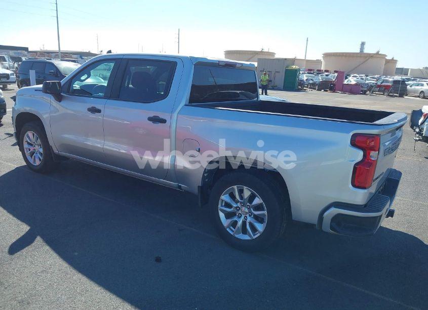 Photo 3 of 2021 Chevrolet Silverado 1500 2WD SHORT BED CUSTOM (VIN 3GCPWBEK8MG241888)