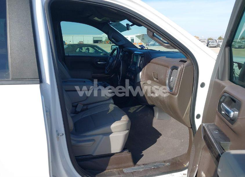 Photo 5 of 2020 Chevrolet Silverado 1500 2WD SHORT BED LT (VIN 3GCPWCED0LG189792)