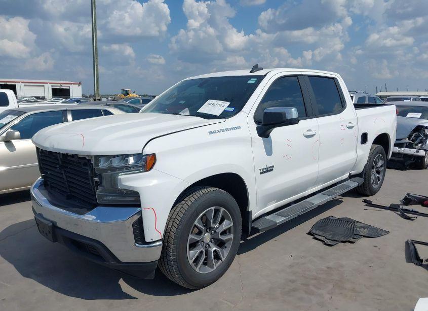 Photo 2 of 2021 Chevrolet Silverado 1500 2WD SHORT BED LT (VIN 3GCPWCED0MG234957)